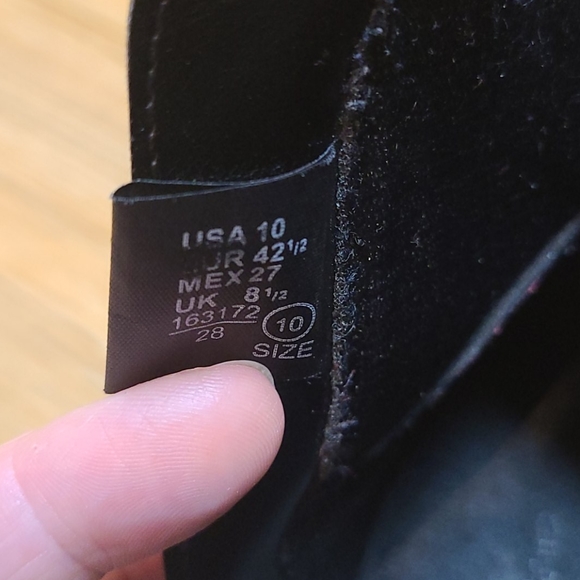 CHRISTIAN SIRIANO Booties Sz 10 - Picture 4 of 6